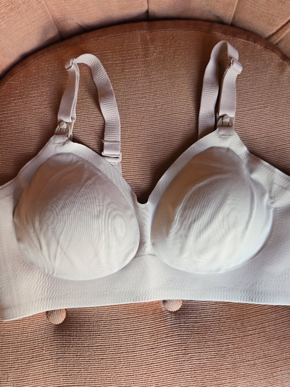 Momcozy Seamless Nude Nursing Bra - Size Medium